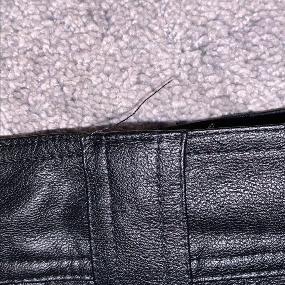 black leather skirt - Picture 4 of 4